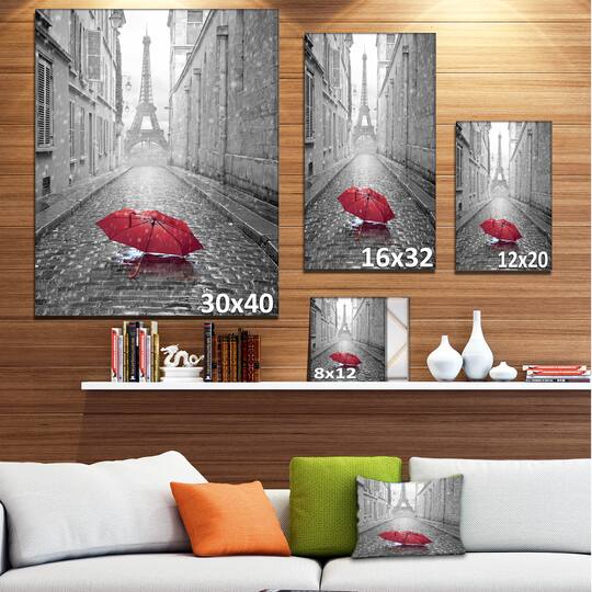 Designart - Eiffel View from Paris Street